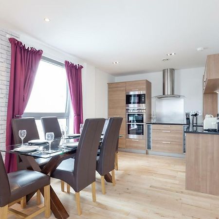Stylish Penthouse Suite เอดินบะระ ภายนอก รูปภาพ